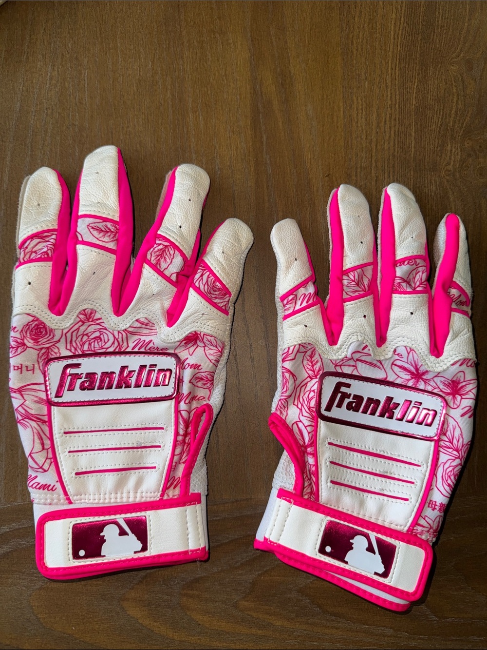 Franklin CFX PRO chrome Mother’s Day limited edition batting gloves